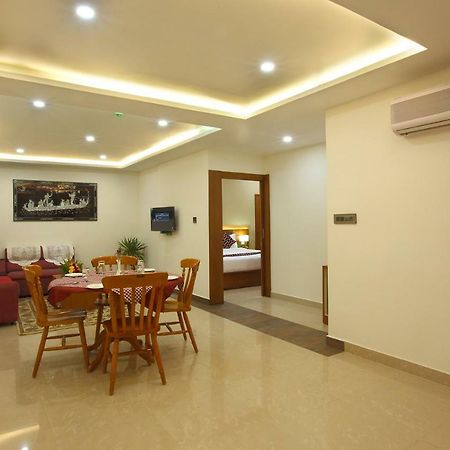 Hotel Rohini International Kallār Exteriör bild