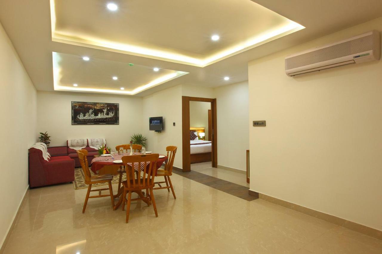 Hotel Rohini International Kallār Exteriör bild